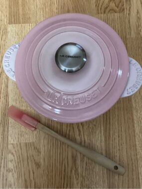 Le Creuset Shell Pink Cocotte Every With Inner Cast Iron Lid - Rice Cooker - 18C